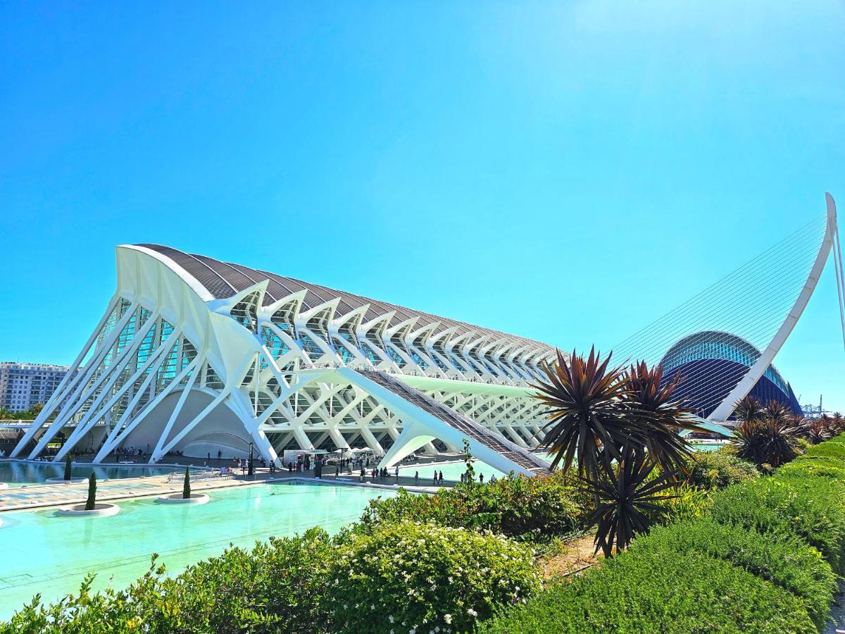 Apartamentos Las Ciencias U Валенсія Екстер'єр фото